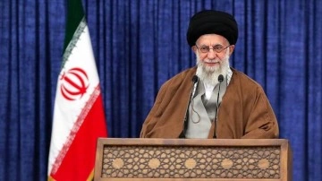 Hamaney: İran'ın kuzeybatısındaki mesail yabancıların varlığına müsaade vermeden çözülmeli