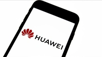Huawei'in acemi evlat akıllı telefon serisi, uydu bağlantısı imkanı sunuyor