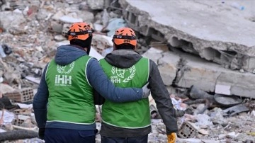İHH, 3 bin 359 nefis kadrosuyla deprem bölgelerinde