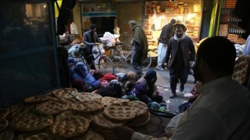 İİT, Afganistan düşüncesince 'insani dengesiz fonu' kurulması kararını benimseme etti