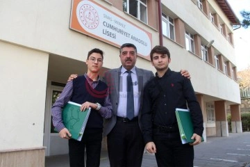 İki lise öğrencisi Türkiye’de bir ilki başardı