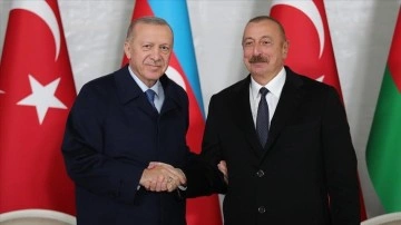 İlham Aliyev, 29 Ekim Cumhuriyet Bayramı nedeniyle Cumhurbaşkanı Erdoğan'ı kutladı