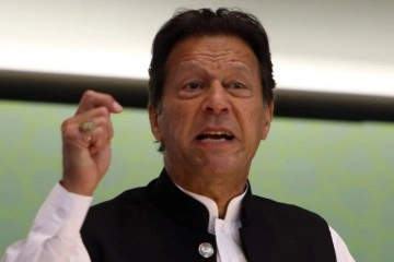 Imran Khan, 23 Aralık'ta 2 yerel meclisin feshedileceğini duyurdu