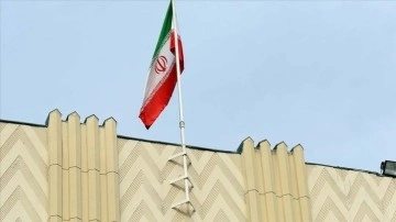 İran: Yunanistan alıkoyduğu petrol tankerini başıboş bıraktı
