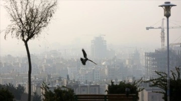 İran’ın birtakım bölgelerinde hava kirliliği dolayısıyla okullarda yetişek devir içi yapılacak