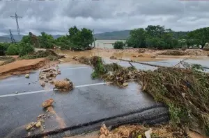 İspanya’da şiddetli yağış sele neden oldu