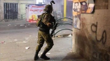 İsrail askerleri bıçaklı hamle iddiasıyla birlikte Filistinliyi öldürdü