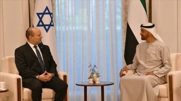 İsrail Başbakanı BAE'ye geçmiş ziyaretinde Abu Dabi Veliaht Prensi ile görüştü