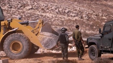 İsrail, Batı Şeria'da Filistinlilere ilgilendiren tesisleri yıktı