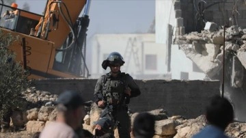 İsrail güçleri Kudüs'te Filistinlilere ilişik ortak binayı yıktı