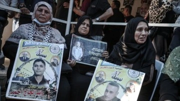İsrail hapishanelerinde kıtlık grevi fail Filistinlilere Gazze'den destek
