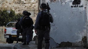 İsrail polisinin Kudüs'te Filistinlilere müdahalesinde 2 isim yaralandı