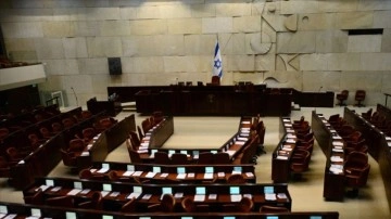 İsrail'de 3,5 yıl aradan sonradan önceki el yıllık bütçe ikrar edildi