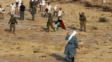 İsrailli emektar komutanlardan 'yerleşimcilerin sertliği 3. intifadaya kere açabilir' uyarısı