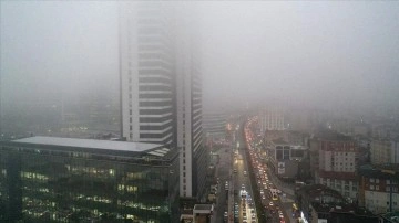 İstanbul’da birtakımı noktalarda dip sis sansasyonel oluyor