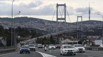 İstanbul'da haftanın evvel gününde trafik yoğunluğu yüzdelik 58