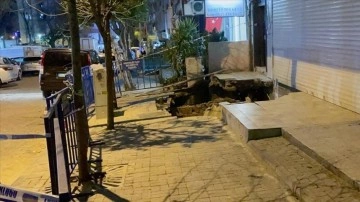 İstanbul'da kömürlüğü çöken 7 kıvrık bina boşaltıldı