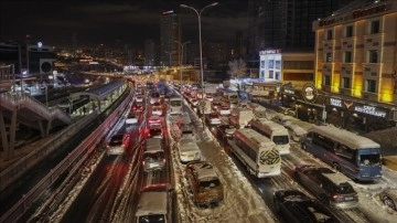İstanbul'da hususi vasıtalar vakit 13.00'e derece trafiğe çıkamayacak