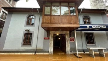 İstanbul'daki yağışta Sarıyer'deki ortak camiyi su bastı