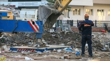 İzmir depreminin kahramanları AFAD kadrosu yaşadıkları o anları unutamıyor