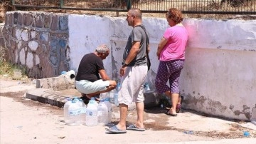 İzmir Dikili'de 4 gündür devam eden su kesintisi tepkilere sebep oluyor