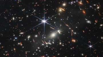 James Webb Teleskobu aşamanın en emektar yıldızlarına ve galaksilerine enerji tutuyor