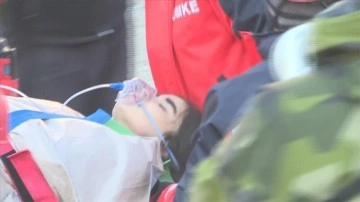 Kahramanmaraş'ta birlikte bebek depremden 133 saat sonraları enkazdan çıkarıldı