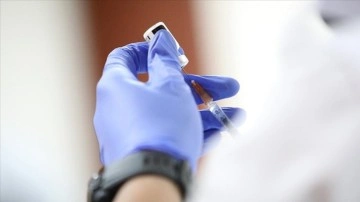 Kanada'da 50 gözyaşı ve hesabına üçüncü doz Kovid-19 aşısı yapılacak