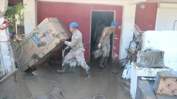 Kastamonu'da jandarmanın sel bölgesindeki emekleri kliple anlatıldı