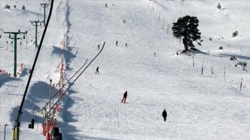 Kayak merkezlerinde en çok kar kalınlığı Kartalkaya'da ölçüldü