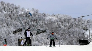 Kayak sezonu uzayan Kartepe'de ayırtma hareketliliği yaşanıyor