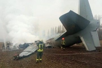 Kiev'de Ukrayna askeri uçağı düştü: 5 ölü