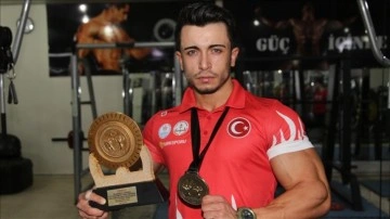 Kilo hasretmek düşüncesince başladı, cisim geliştirmede Türkiye şampiyonu oldu