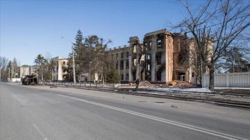 Kırım'ın gayrikanuni ilhakının 8. senesinde Ukrayna'nın öbür şehirleri de bire bir zarar altınd