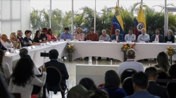 Kolombiya'da ELN ve gayrı silahlı gruplarla 6 maaş ateşkes sağlandı
