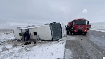Konya'da dolaşma otobüsü devrildi 5 ad öldü, 26 ad yaralandı