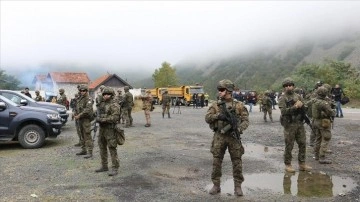Kosova ve Sırbistan, 'plaka' krizini sonlandıran barışma gereği birliklerini arka çekti