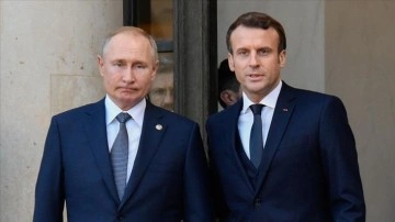 Kremlin: Putin ve Macron birlikte günde dü el görüştü