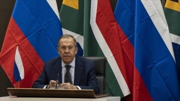 Lavrov, Batı’nın Ukrayna’da Rusya’ya için melez değil asıl harbe girdiğini söyledi