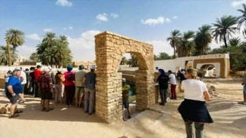 Libya 10 sene aradan sonradan ilk turist kafilesini ağırlıyor