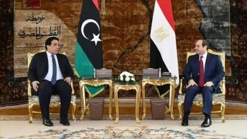 Libya Başkanlık Konseyi Başkanı Menfi, Sisi ile ülkedeki politik krizi görüştü