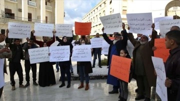 Libyalılar, seçimlerin ertelenmemesi isteğiyle Trablus'ta demonstrasyon düzenledi