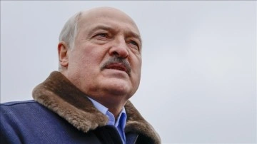 Lukaşenko, Belarus’un garp sınırlarına 30 binden aşkın er konuşlandığını bildirdi