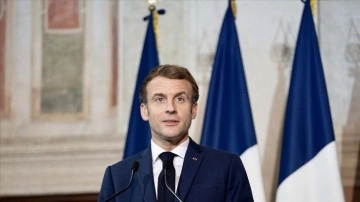 Macron: Almanya ile Ukrayna'daki krize siyasal hal bulmaya çalışıyoruz