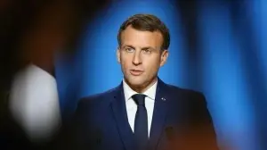 Macron’un Afganistan açıklamalarına tepki olarak Fransız askerlerinin eski görüntüleri gündem oldu