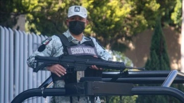 Meksika'da El Chapo'nun oğlunun yakalanmasıyla çıkan çatışmalarda 29 isim öldü