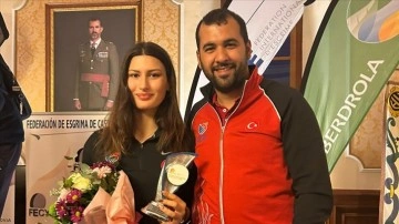 Milli kılıç oyuncusu Nisanur Erbil, İspanya'da tunç madalya kazandı