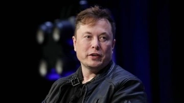 Musk, Twitter anlaşmasının peşi sıra kestirmece 8,5 bilyon dolarlık Tesla hissesi sattı