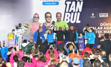 N Kolay 43. İstanbul Maratonu'nda ödüller verildi