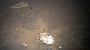 NASA, Perseverance aracını Mars'a indiren paraşütün kalıntılarını görüntüledi